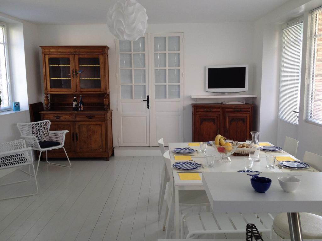 Les Graves Holiday home *