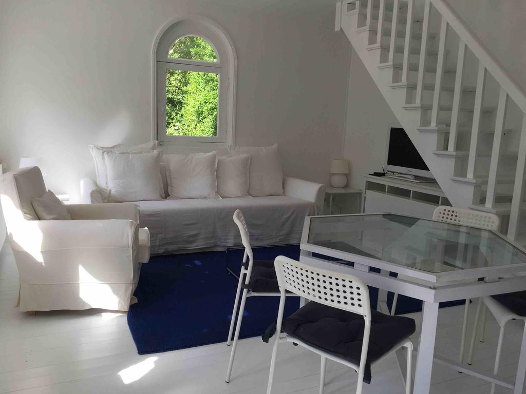 Les Graves Holiday home *