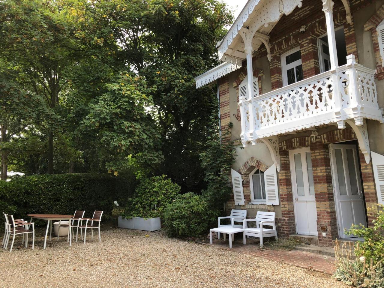 Les Graves Holiday home